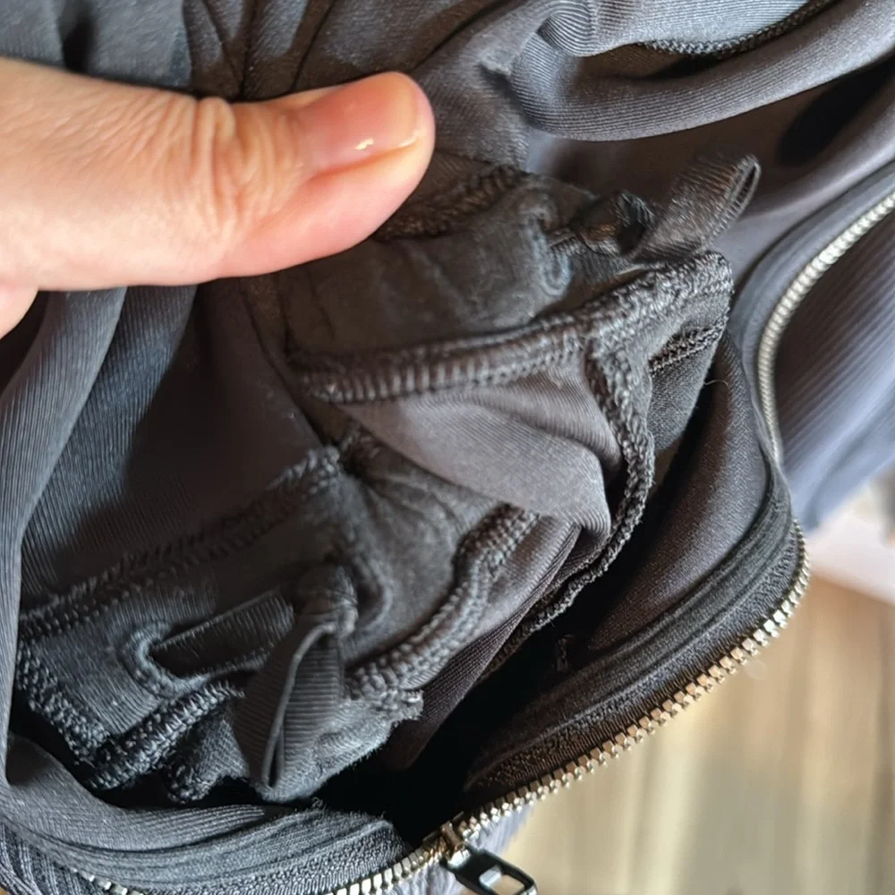 Lululemon Ribbed Softstreme Long Sleeve Romper Shorts‎ Zipper Pockets Black Sz 8